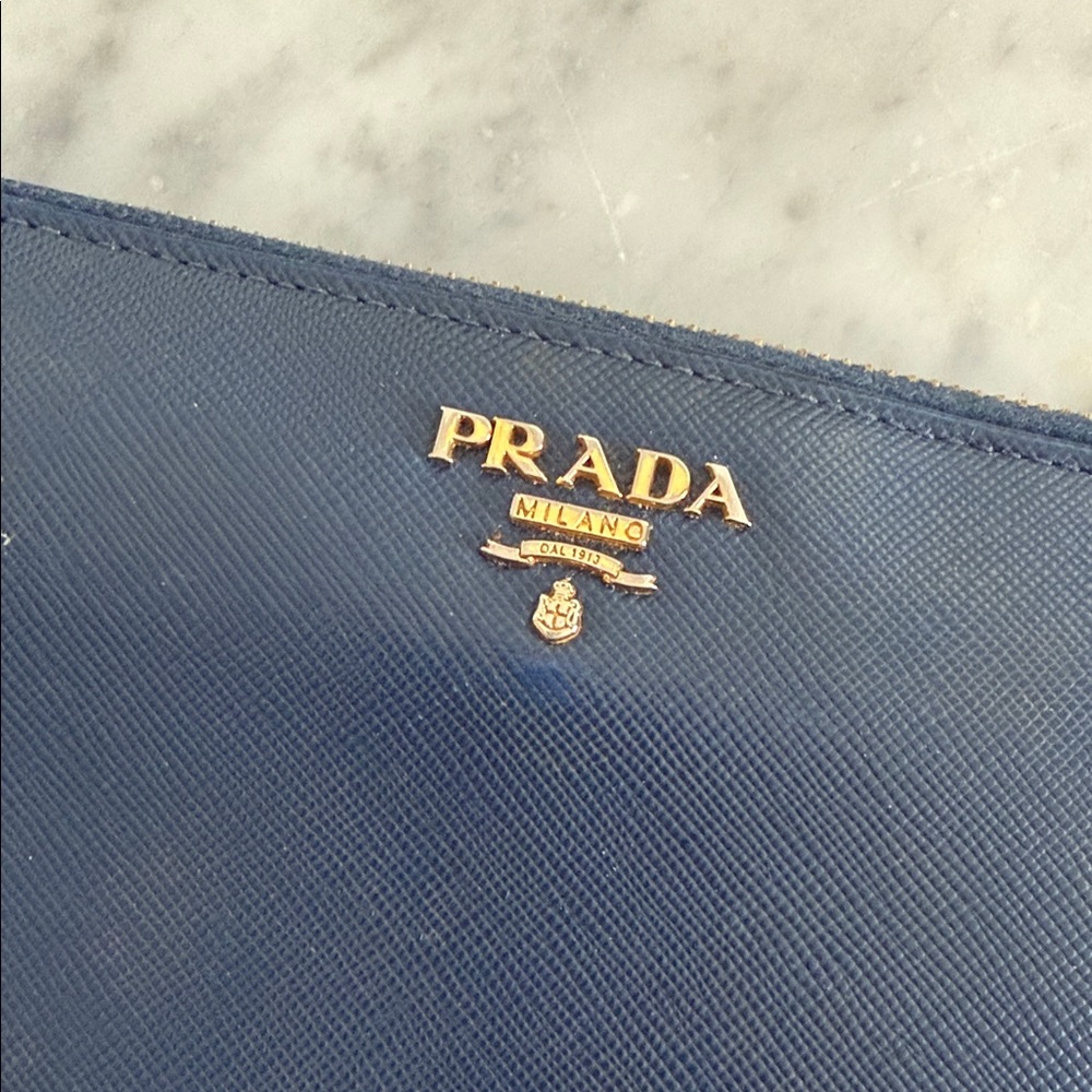 Prada Navy Wallet with Gold Details - Picture 4 of 4